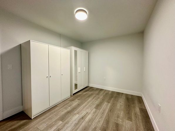 2 bedroom rental in Burnaby — photo 13