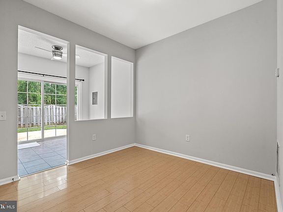 5th image of 7136 Strawn Ct