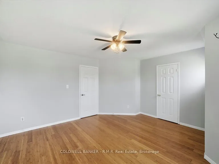 45 Angier Cres — Photo 32