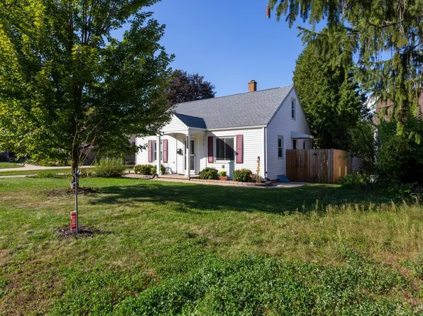 1324 Park AVENUE, West Bend, WI 53090