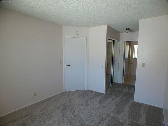5th image of 73586 Sun Valley Dr APT 2