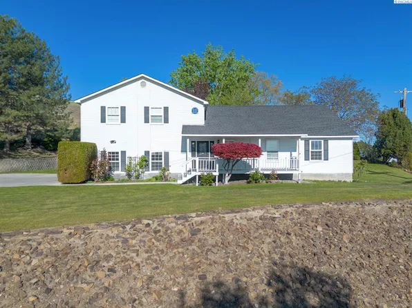 1103 S 38th Ave, West Richland, WA 99353