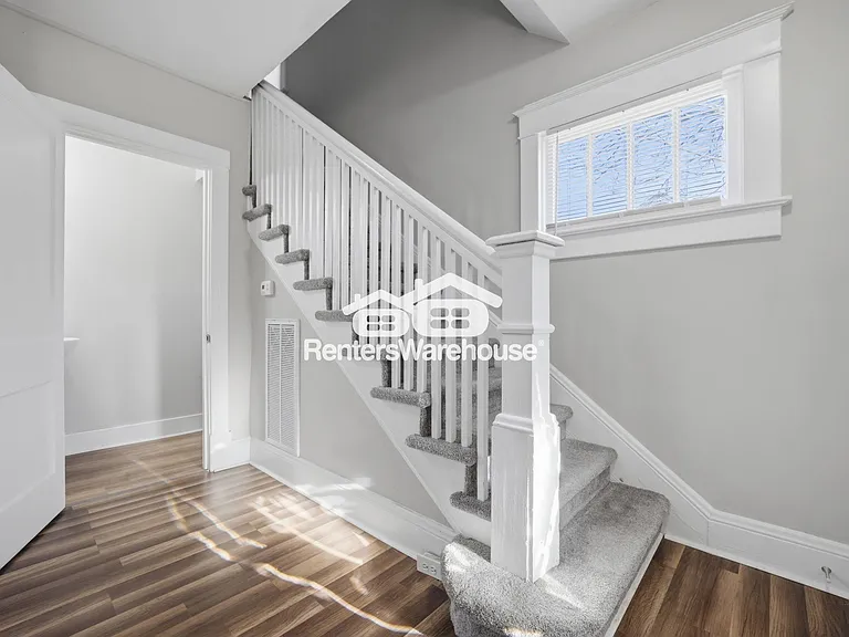 2729 Somme Ave — Photo 17