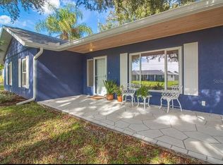 1953 Rolling Green Cir, Sarasota, FL 34240