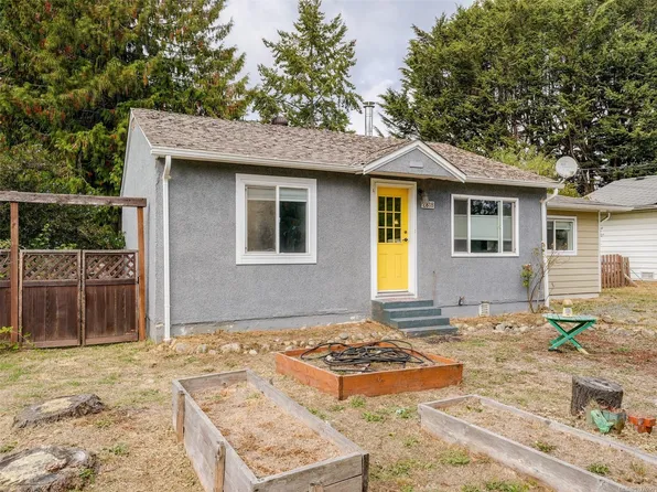 2818 Carlow Rd, Langford, BC V9B 4E3