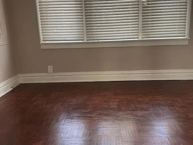 142 Randolph Ave #1 — Photo 2