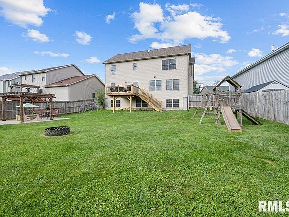 3rd image of 6 Hidden Valley Cir