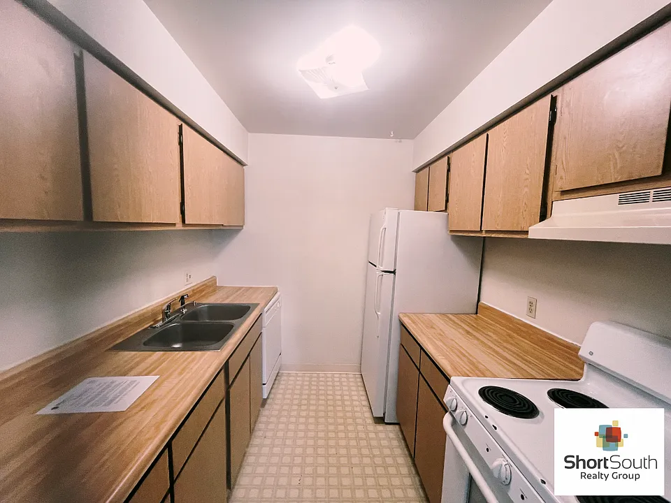 2039 kitchen_05162024