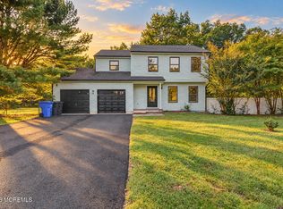 195 Edgemere Ct, Toms River, NJ 08755