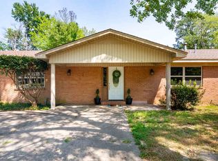 1402 Auburn Dr, Longview, TX 75601