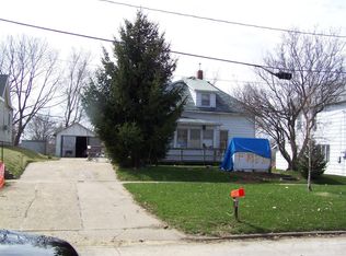 219 N 13th Pl, Denison, IA 51442