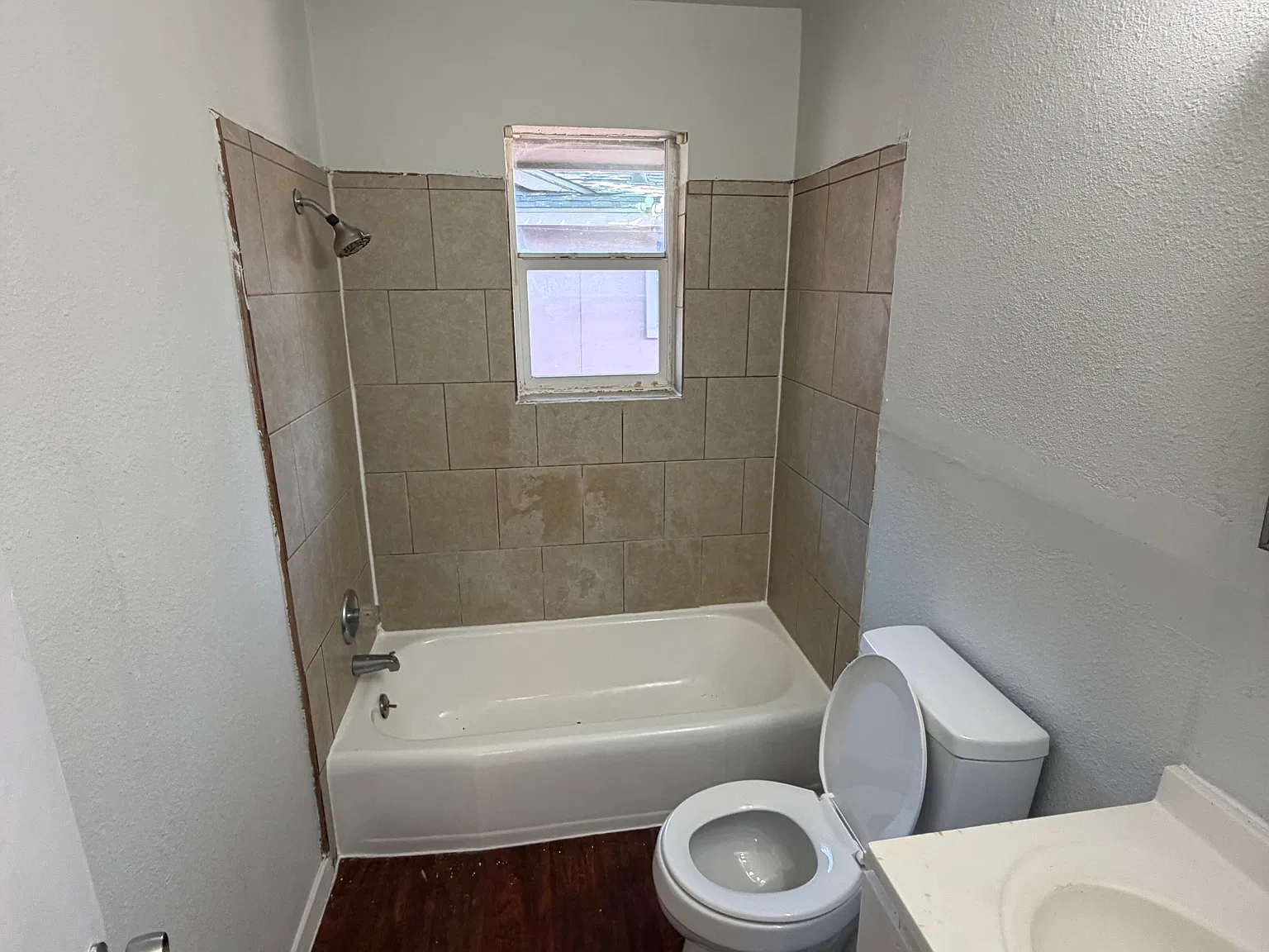1 bed, 600 sqft, $1,050 — Photo 3