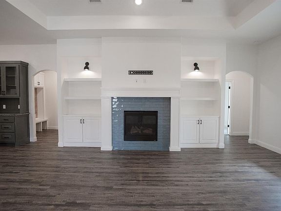 5th image of 10301 Saratoga Ave