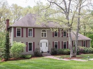 7 Deerfield Dr, Medfield, MA 02052