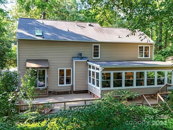 2nd image of 9019 Willow Trace Ct