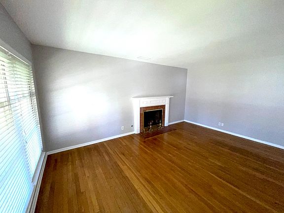 4th image of 3133 Woodruff Ave