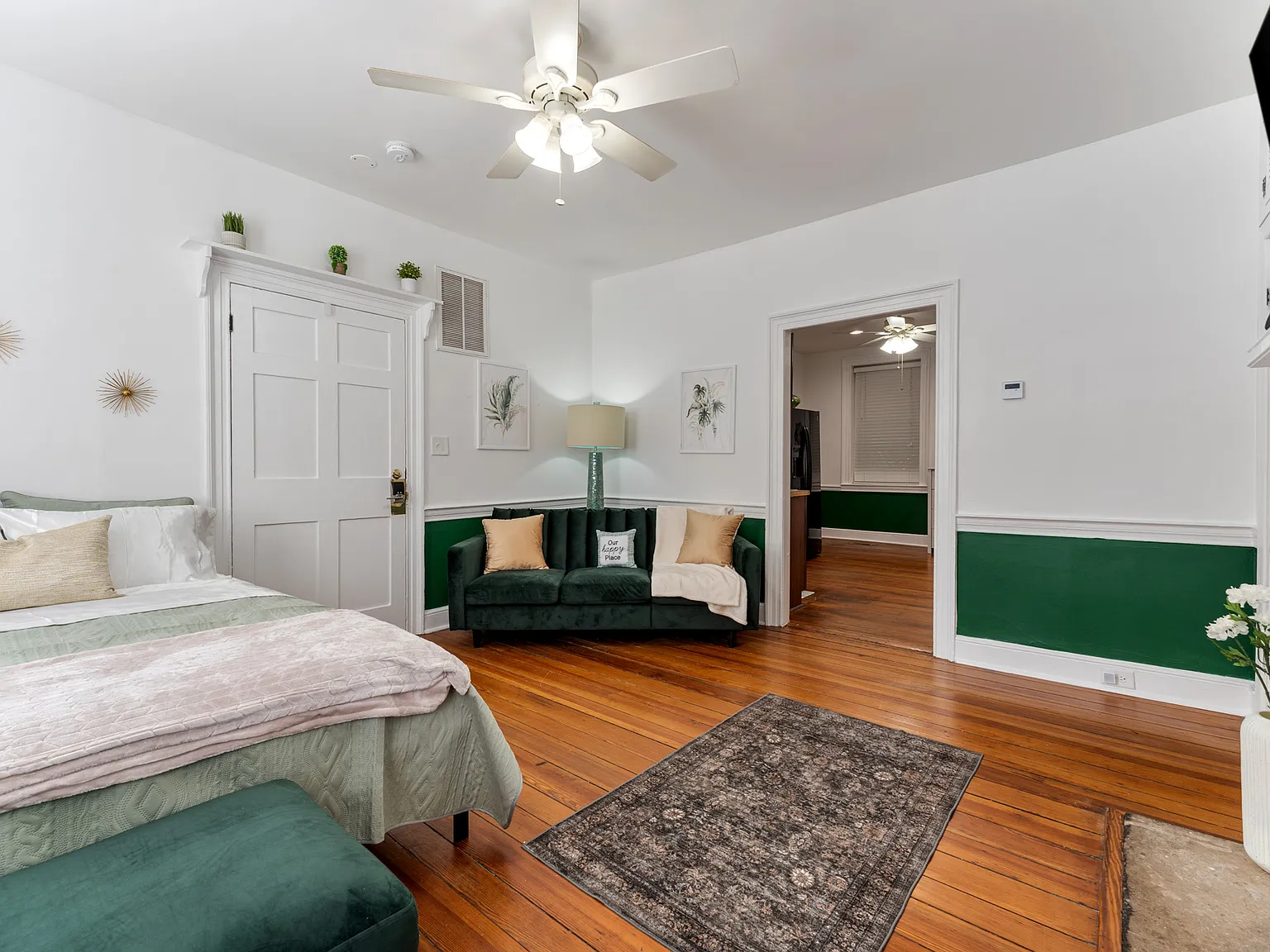 Studio, 1000 sqft, $2,495 — Photo 3