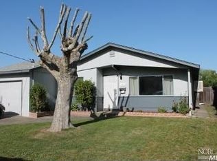 1467 Lockwood Dr, Ukiah, CA 95482