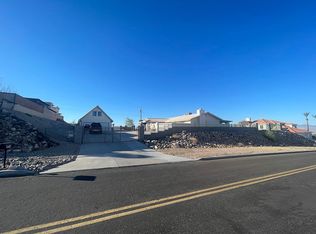 4238 Mercer Rd, Bullhead City, AZ 86429