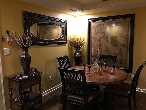 Front Dining & Sitting