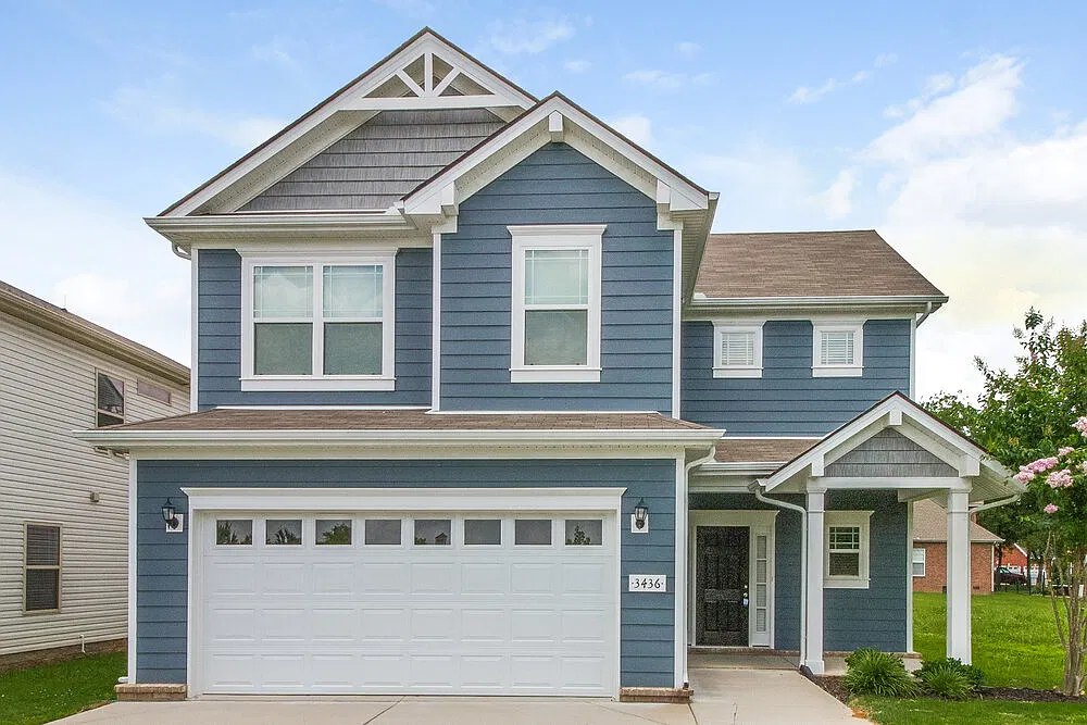 3 bed, 2.5 bath, 1726 sqft, $2,575 — Photo 1