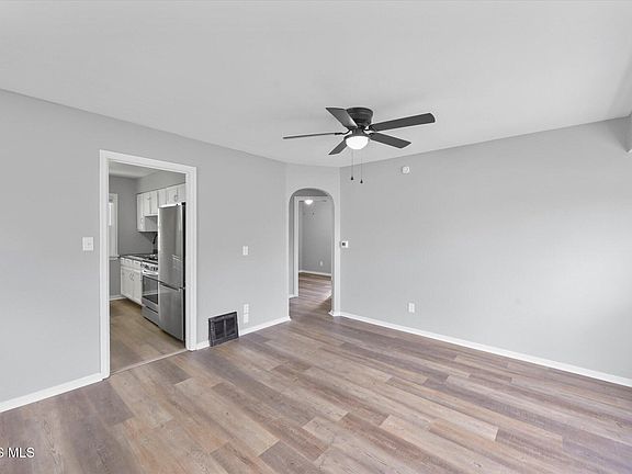 5th image of 2730 104th St