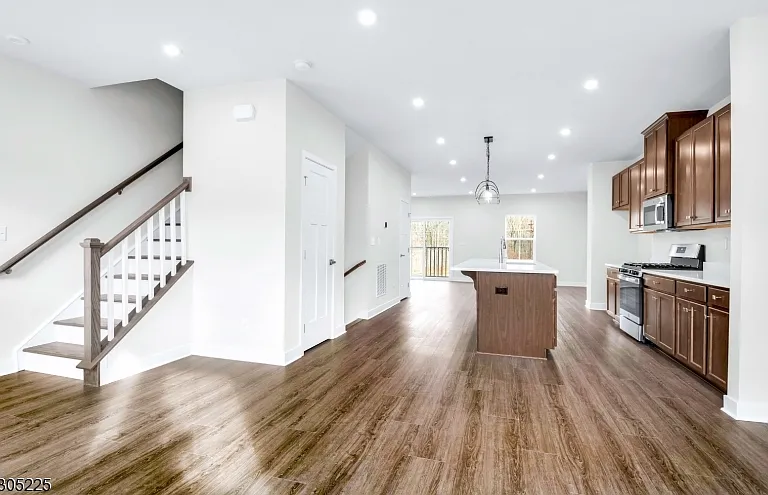 9 Peckwell St — Photo 10