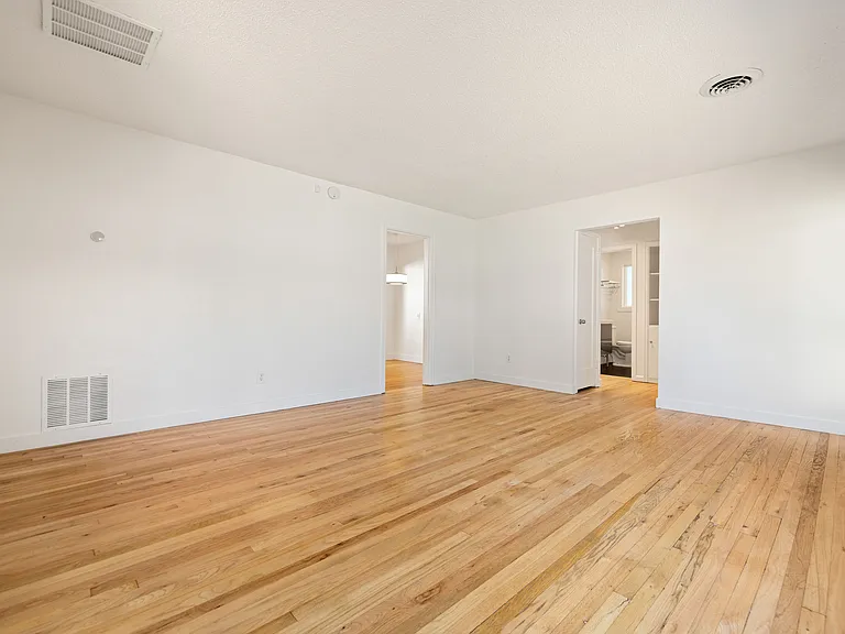 7401 SE 83rd Ave — Photo 6