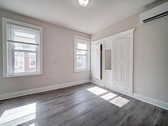 2nd image of 2919 N Mascher St #9