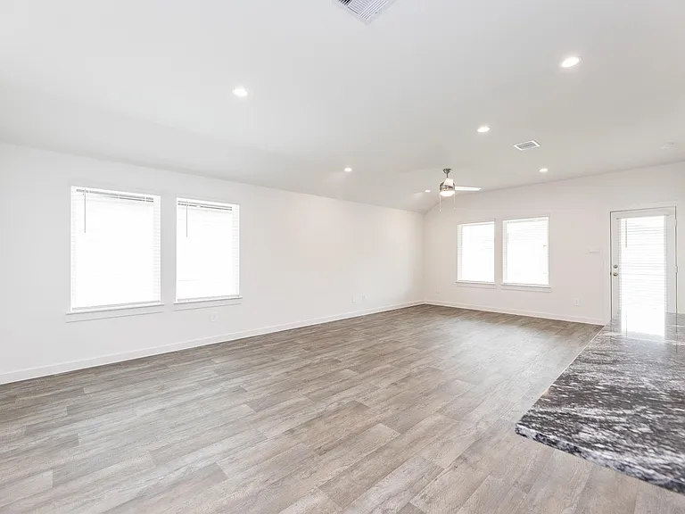 1711 Portorosso Dr — Photo 8