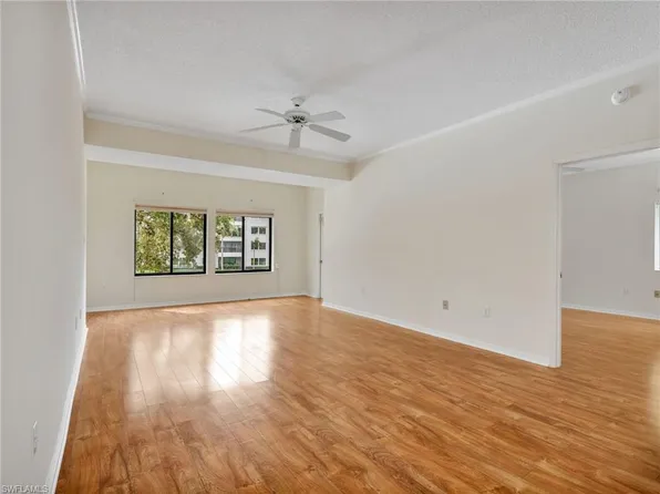 900 Arbor Lake DR #9-206, NAPLES, FL 34110