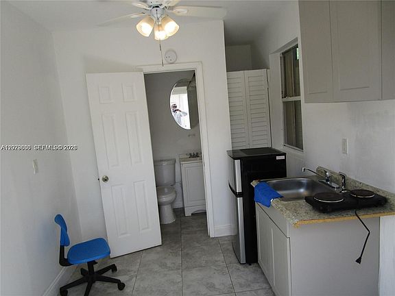 5th image of 115 NE 192nd St #1