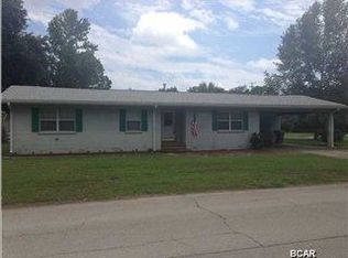 609 W 10th St, Lynn Haven, FL 32444