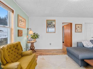 91 Hays Dr, Hardwick, VT 05843