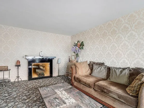 2475 W 16th St APT 6J, Brooklyn, NY 11214