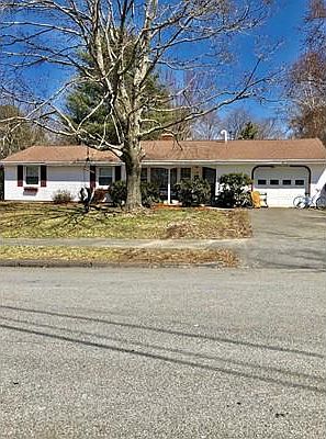 1st image of 17 Sherwood Ave