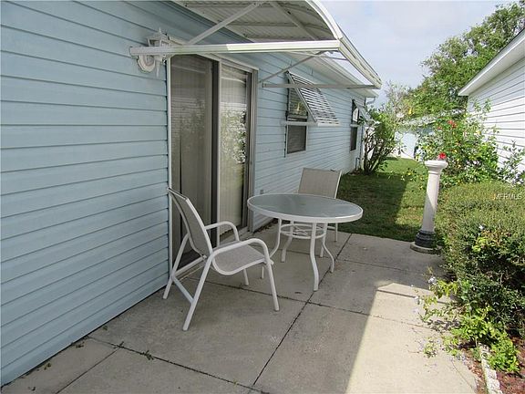 3rd image of 1509 Lozano Ave