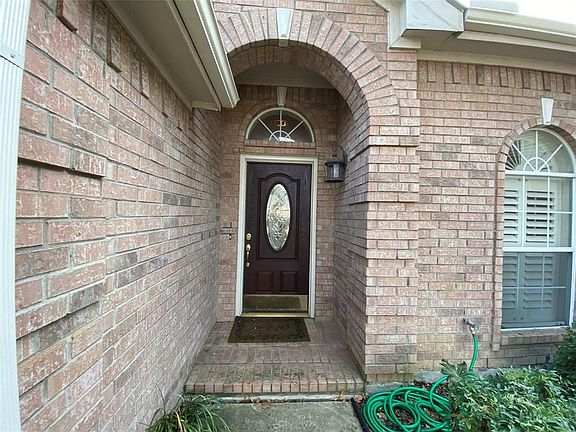 3rd image of 2813 Elmridge Dr