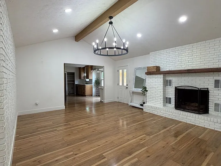 1232 W Berkeley St — Photo 3
