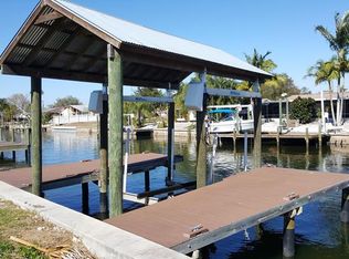 745 Kingston Ct, Apollo Beach, FL 33572