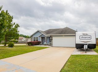 5372 W Page St, Springfield, MO 65802