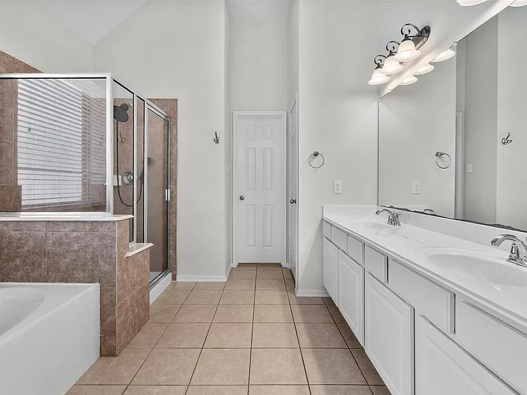2558 Marufo Vega Dr — Photo 24