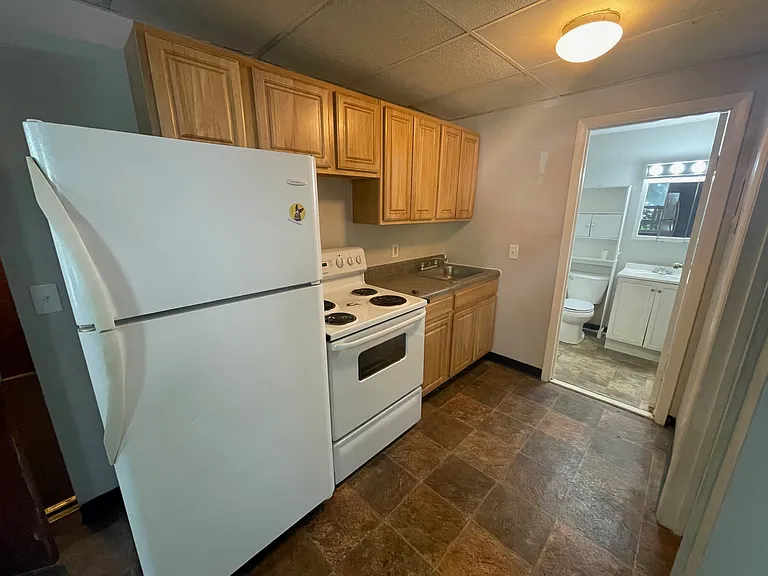 520 Morris St #2 — Photo 3