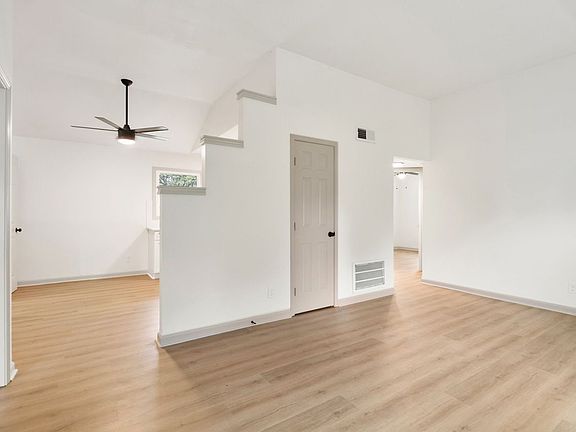 3rd image of 9232 Omar Khayyam Blvd
