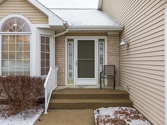 3rd image of 1934 Dunlin Ct NE #14