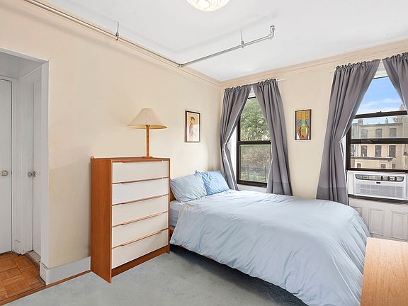 3rd image of 384 Park Pl #D