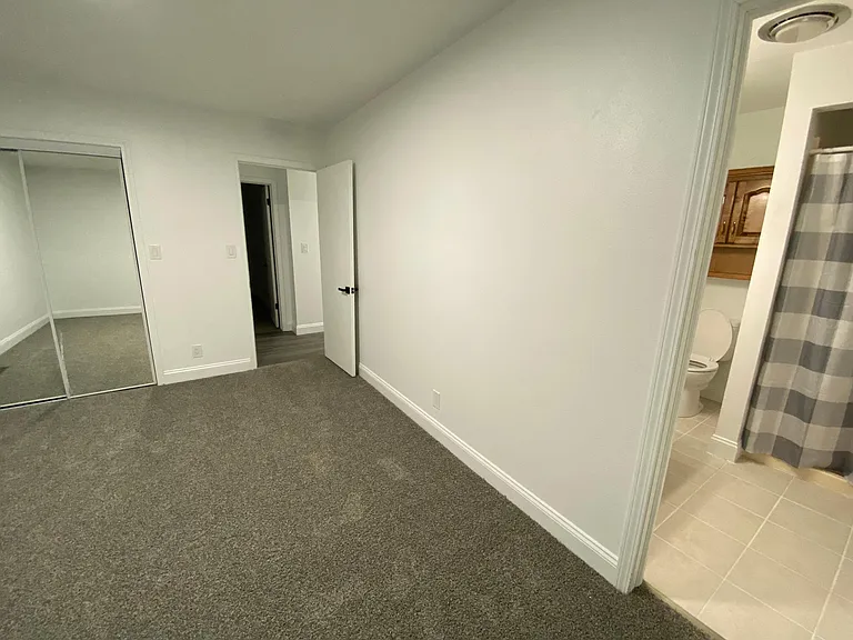 1329 E Snider St — Photo 22