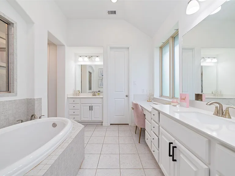 8515 Verona Falls Ct — Photo 19