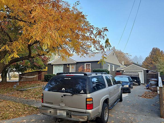2nd image of 324 W 16th Ave