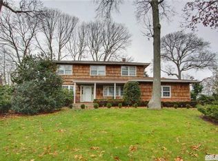 2 Benson Pl, Lake Grove, NY 11755